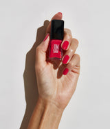 Hand model with JINsoon Ardor against a white background (Medium skin tone).